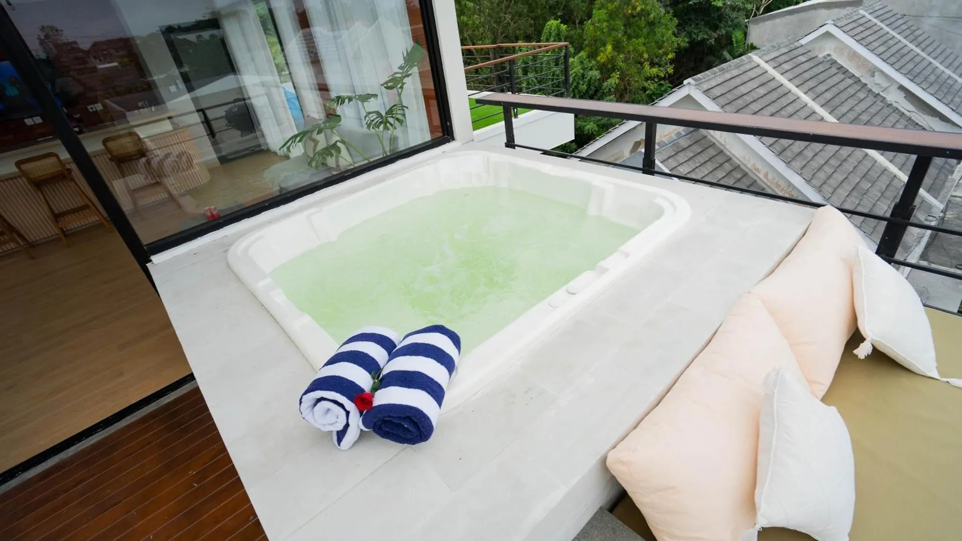 Villa Luxury Casa White Palmera Uluwatu